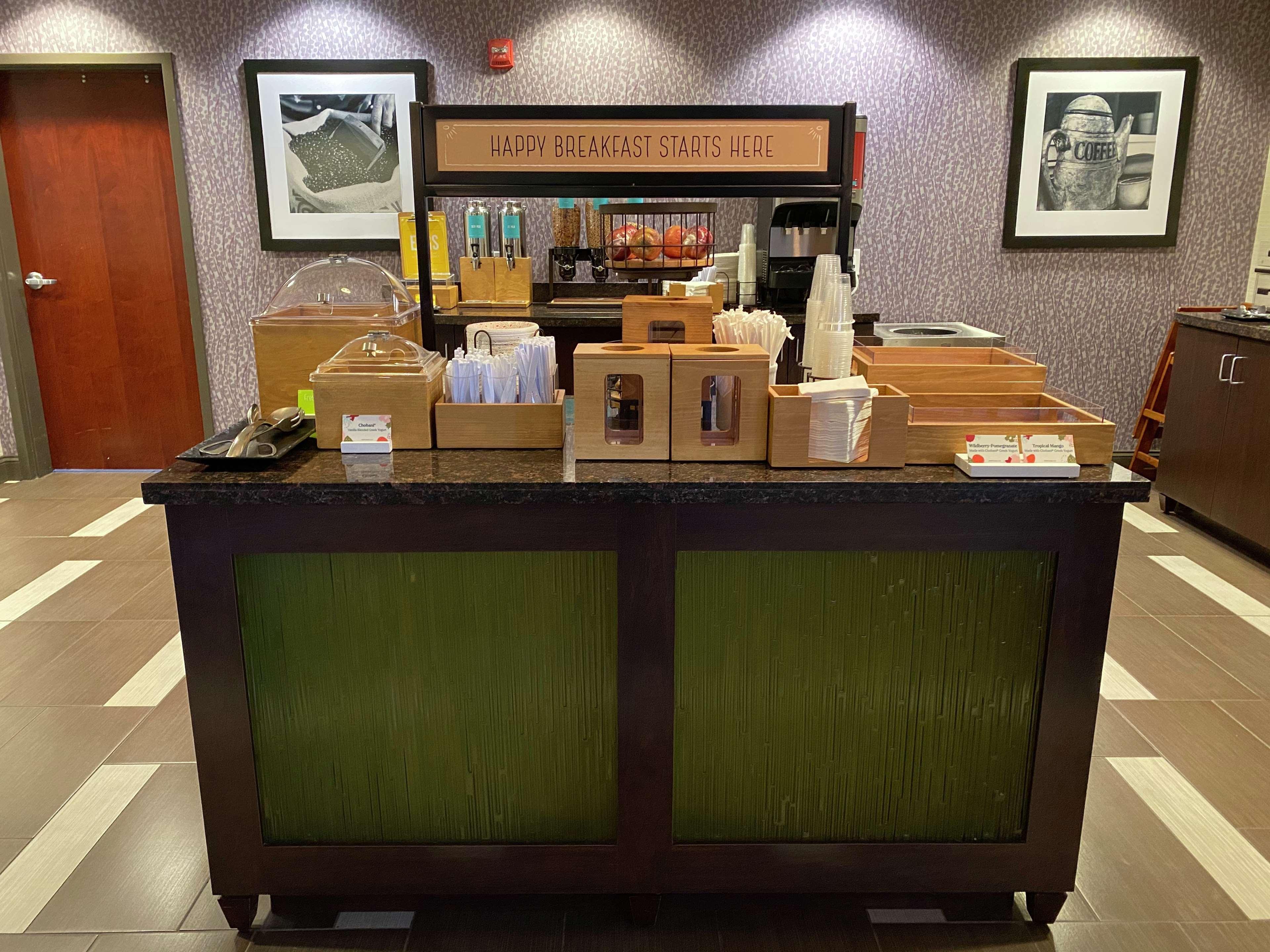 Hampton Inn By Hilton Leesville Fort Johnson Buitenkant foto