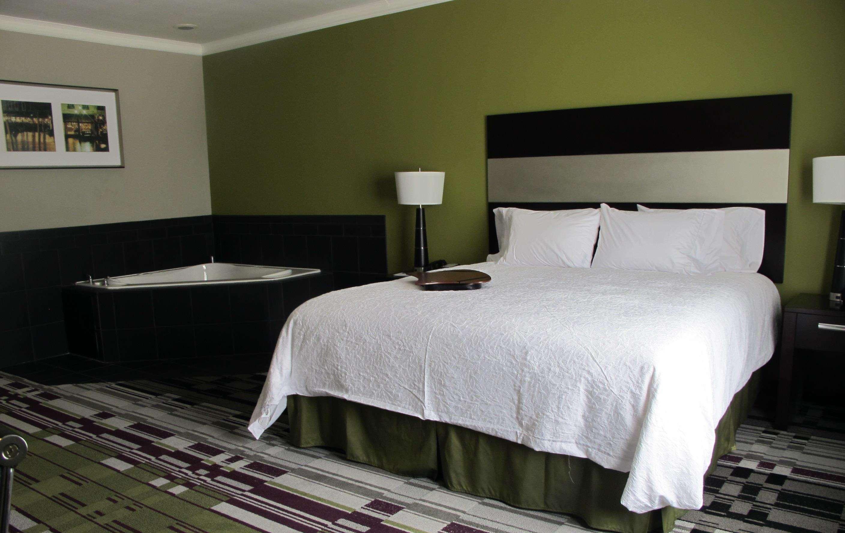 Hampton Inn By Hilton Leesville Fort Johnson Kamer foto