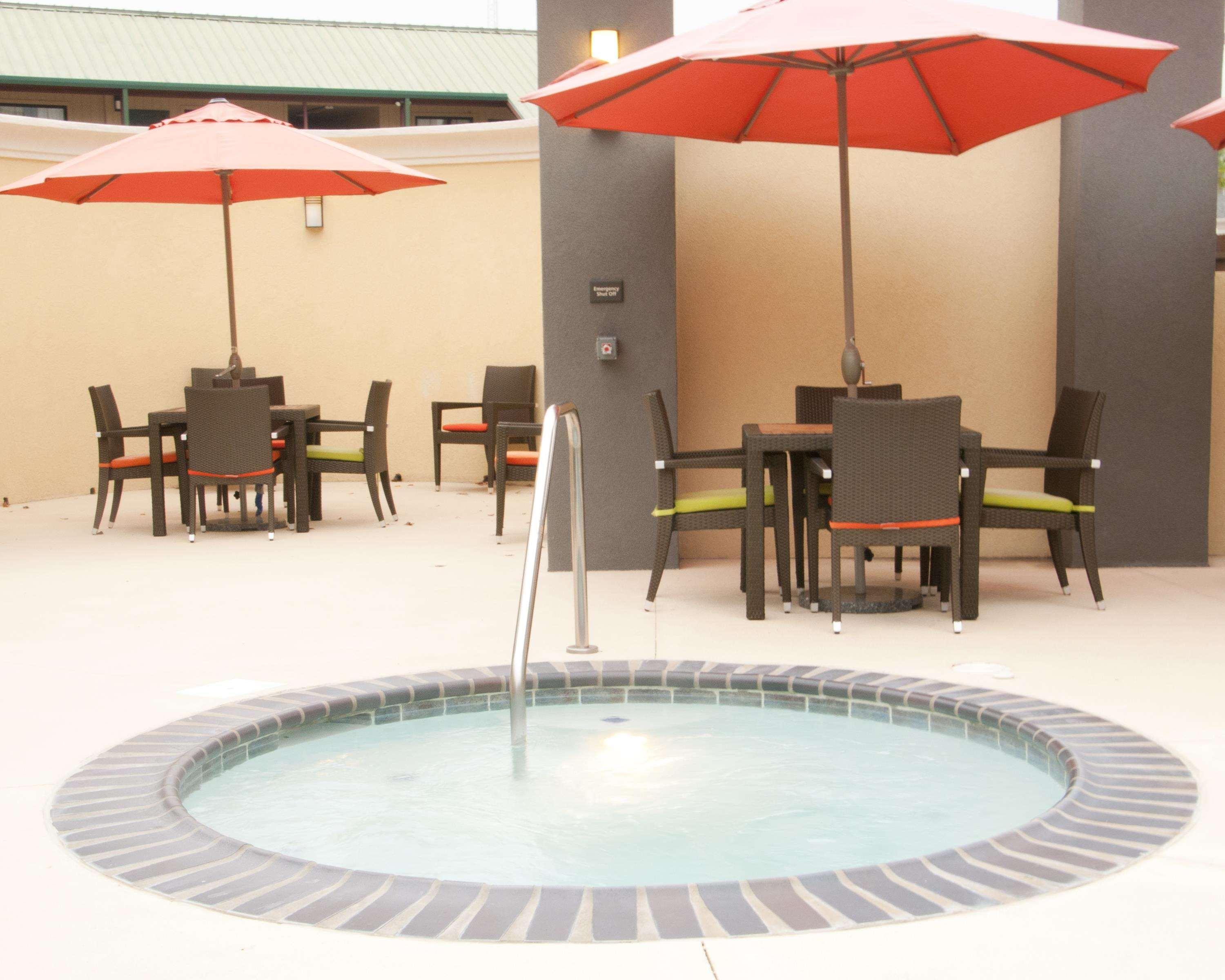 Hampton Inn By Hilton Leesville Fort Johnson Buitenkant foto