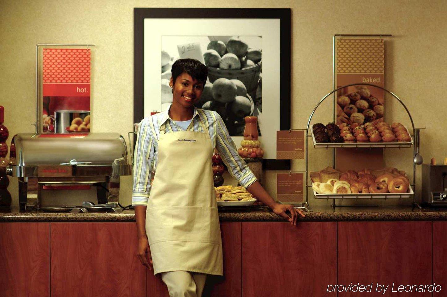 Hampton Inn By Hilton Leesville Fort Johnson Restaurant foto