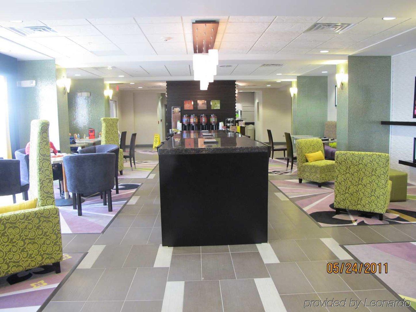 Hampton Inn By Hilton Leesville Fort Johnson Restaurant foto