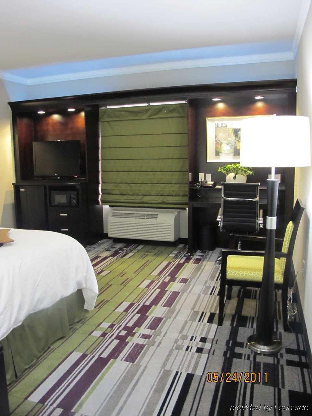Hampton Inn By Hilton Leesville Fort Johnson Kamer foto