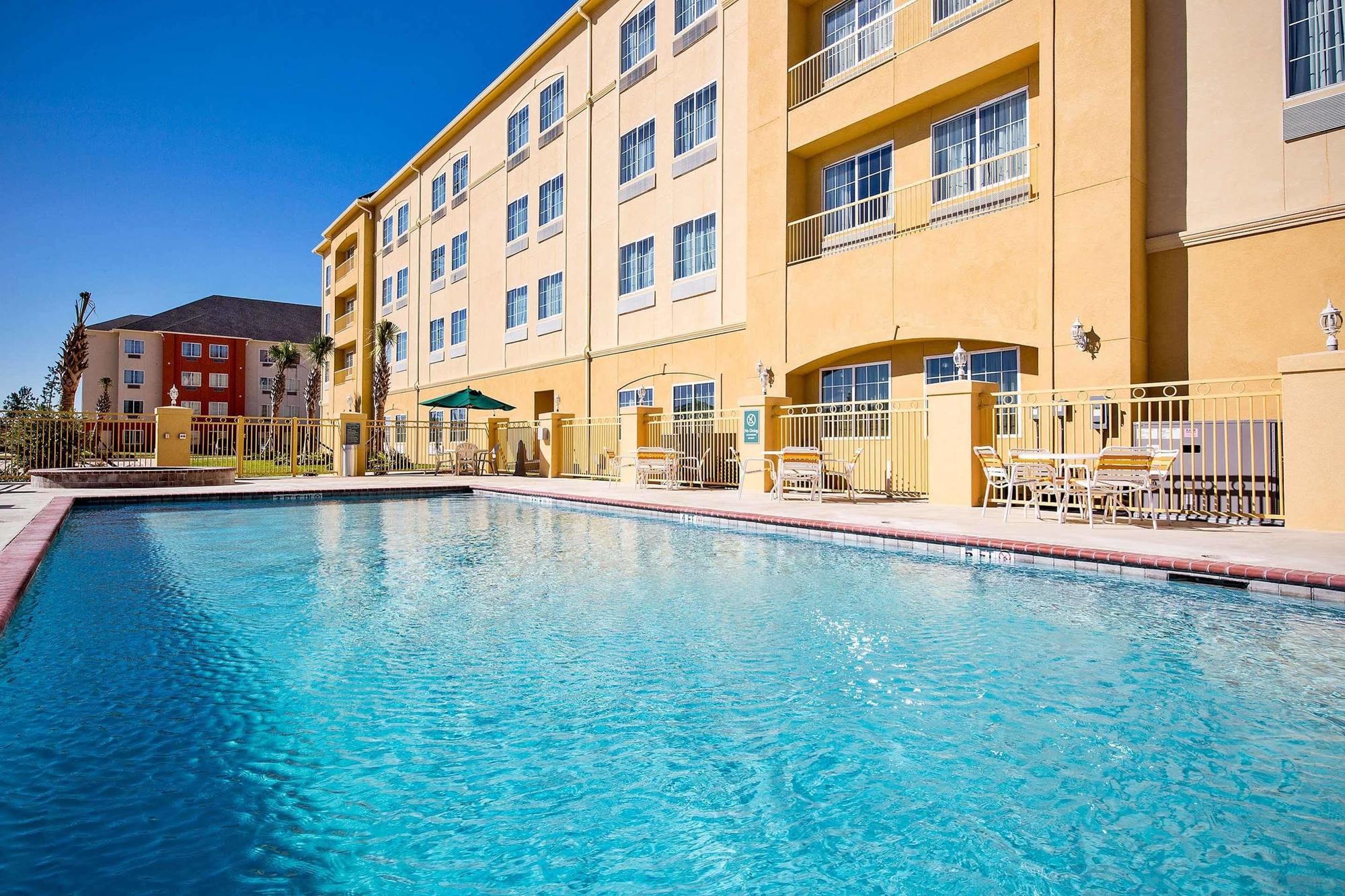 Hampton Inn By Hilton Leesville Fort Johnson Buitenkant foto